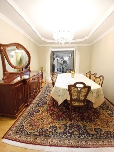 Сдаётся 3-комн. вторичка 70 м², м. Ичеришехер, photo 8 from 13