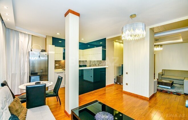 İcarəyə verilir 3 otaqlı köhnə tikili 85 m², Sahil m., photo 17 from 22