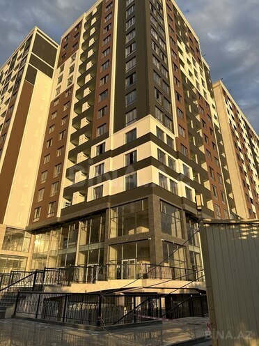 Продается 3-комн. новостройка 126 м², м. Нефтчиляр, photo 1 from 6