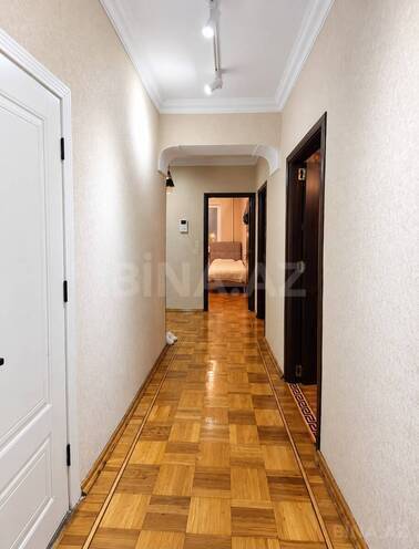 Продаётся 3-комн. вторичка 90 м², м. Элмляр Академиясы, photo 9 from 15