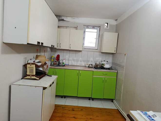 Продается 4-комн. вторичка 106 м², м. Элмляр Академиясы, photo 1 from 8