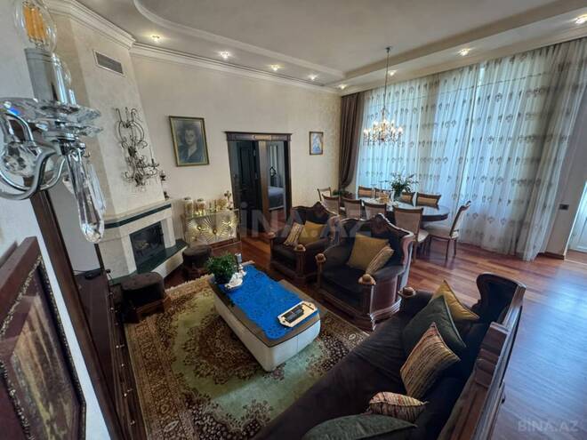 Satılır 4 otaqlı köhnə tikili 150 m², İçəri Şəhər m., photo 3 from 8