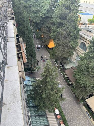 Satılır 4 otaqlı köhnə tikili 150 m², İçəri Şəhər m., photo 6 from 8