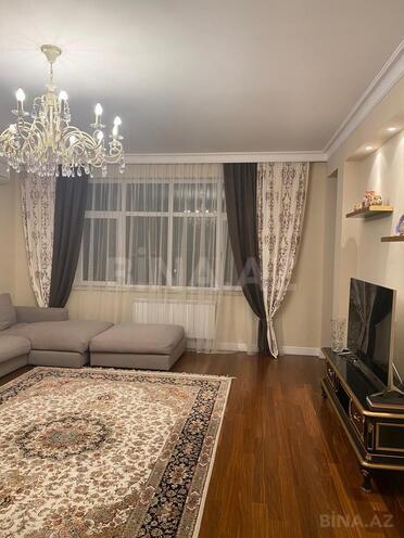 Сдается 3-комн. новостройка 150 м², м. Элмляр Академиясы, photo 1 from 15