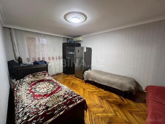 Продаётся 3-комн. вторичка 70 м², м. Элмляр Академиясы, photo 3 from 15