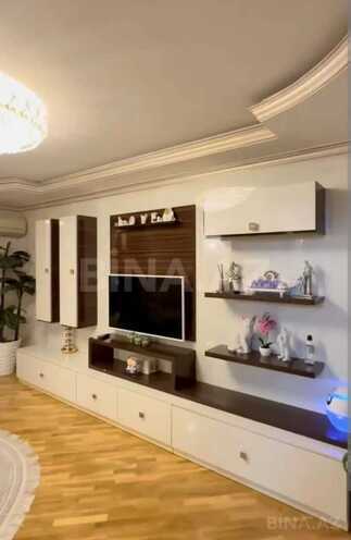 Продается 4-комн. вторичка 135 м², м. Иншаатчылар, photo 3 from 16