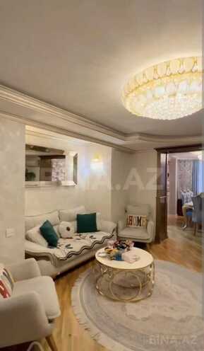 Продается 4-комн. вторичка 135 м², м. Иншаатчылар, photo 1 from 16