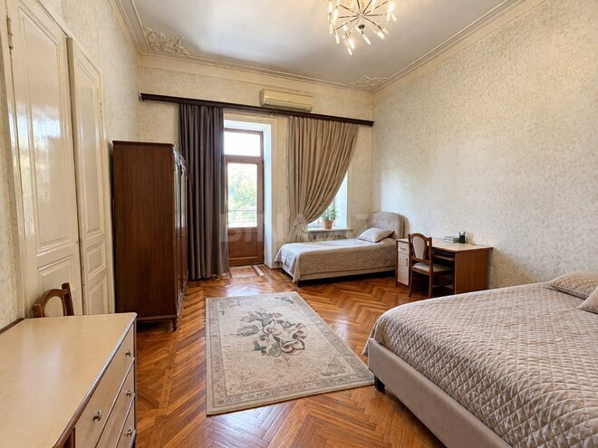 Satılır 3 otaqlı köhnə tikili 120 m², 28 May m., photo 7 from 11
