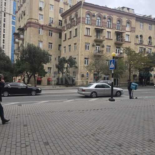Продаётся  объект 145 м², м. Элмляр Академиясы, photo 10 from 12