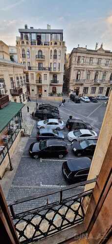 Satılır 1 otaqlı köhnə tikili 42 m², İçəri Şəhər m., photo 1 from 11