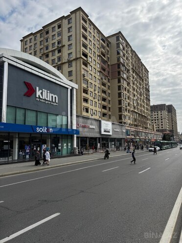 Продается 2-комн. вторичка 60 м², м. Иншаатчылар, photo 1 from 12