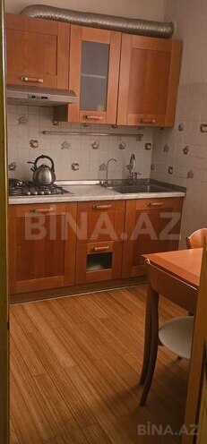 Продается 2-комн. вторичка 60 м², м. Гянджлик, photo 8 from 12
