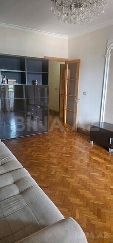 Продается 2-комн. вторичка 60 м², м. Гянджлик, photo 3 from 12
