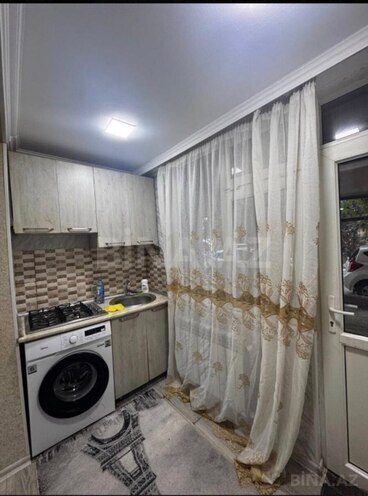 Продаётся 2-комн. вторичка 40 м², м. Элмляр Академиясы, photo 4 from 9