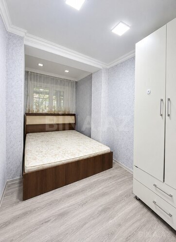 Продаётся 2-комн. вторичка 40 м², м. Элмляр Академиясы, photo 5 from 9