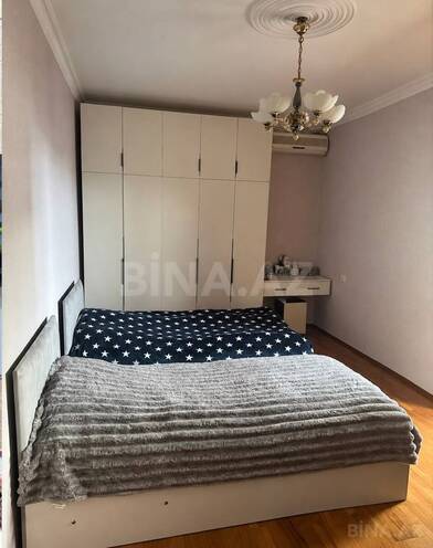 Продается 2-комн. вторичка 52 м², м. Азадлыг проспекти, photo 1 from 9