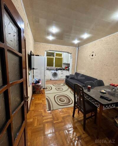 Продается 2-комн. вторичка 52 м², м. Азадлыг проспекти, photo 4 from 9