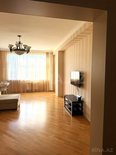 Продается 3-комн. новостройка 100 м², м. Низами, photo 4 from 10