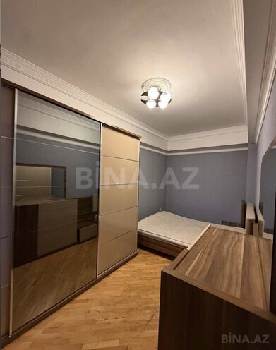 İcarəyə verilir 3 otaqlı köhnə tikili 80 m², Gənclik m., photo 4 from 8