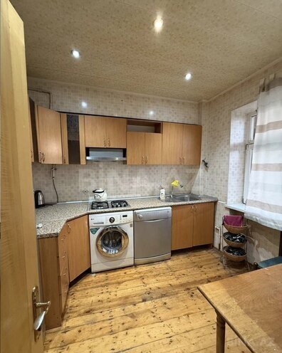 İcarəyə verilir 3 otaqlı köhnə tikili 80 m², Gənclik m., photo 6 from 8