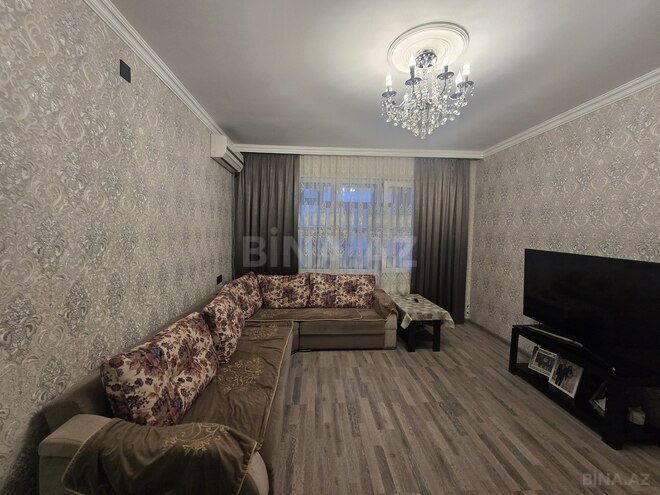 Продается 3-комн. вторичка 74 м², photo 1 from 17