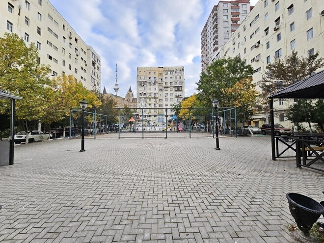 Satılır 3 otaqlı köhnə tikili 75 m², Səbail r., photo 3 from 31