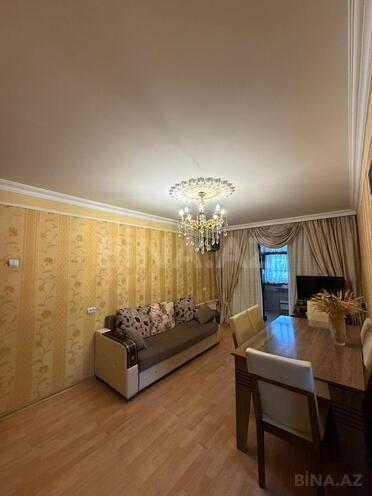 Продаётся 3-комн. вторичка 50 м², photo 1 from 14