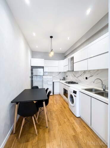 Сдаётся 3-комн. новостройка 100 м², м. Нефтчиляр, photo 5 from 15