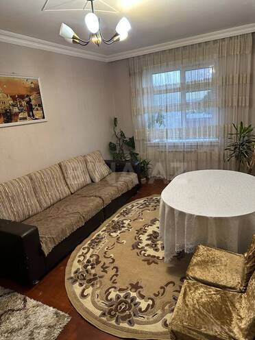 Satılır 5 otaqlı köhnə tikili 110 m², Yeni Günəşli q., photo 1 from 18