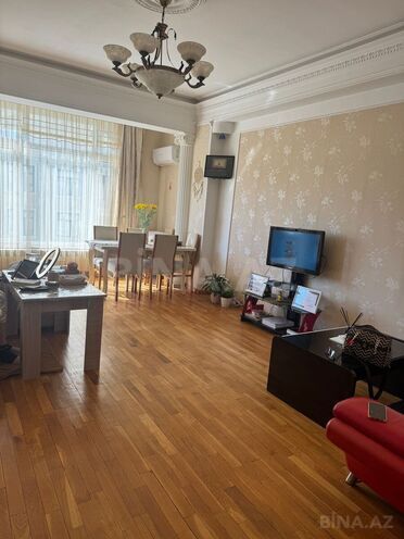 Сдаётся 2-комн. новостройка 67 м², м. Нариман Нариманов, photo 1 from 18