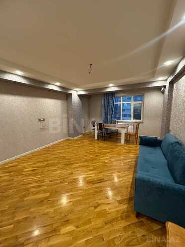 Сдаётся 2-комн. новостройка 75 м², м. Кара Караев, photo 1 from 8