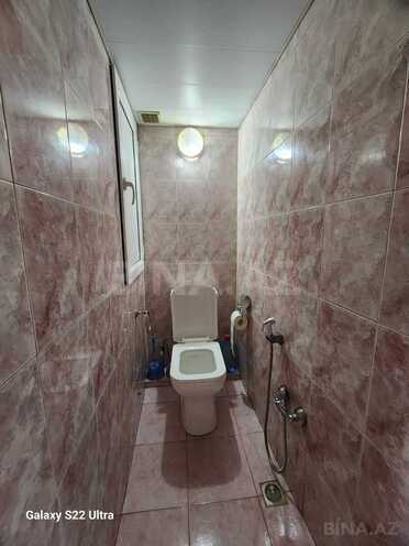 Продаётся 3-комн. вторичка 70 м², м. Кара Караев, photo 12 from 18