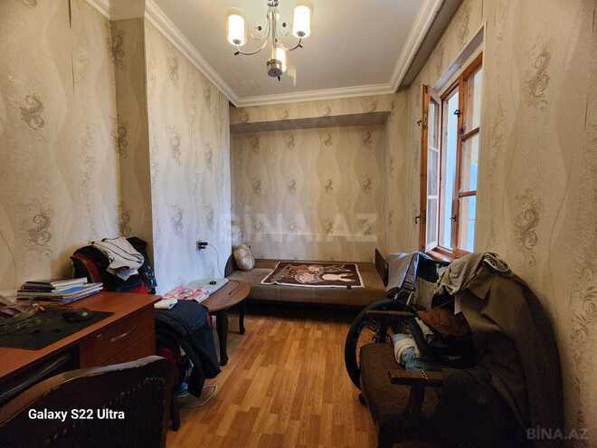 Продаётся 3-комн. вторичка 70 м², м. Кара Караев, photo 7 from 18