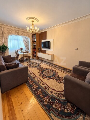 Продается 3-комн. вторичка 85 м², м. Халглар Достлугу, photo 1 from 14