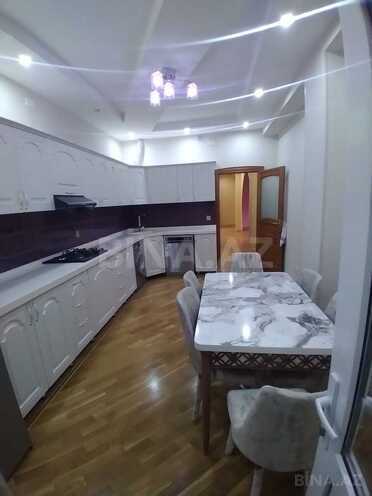 Сдаётся 4-комн. вторичка 134 м², photo 8 from 15