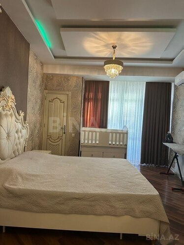Сдаётся 3-комн. новостройка 120 м², м. Низами, photo 9 from 16