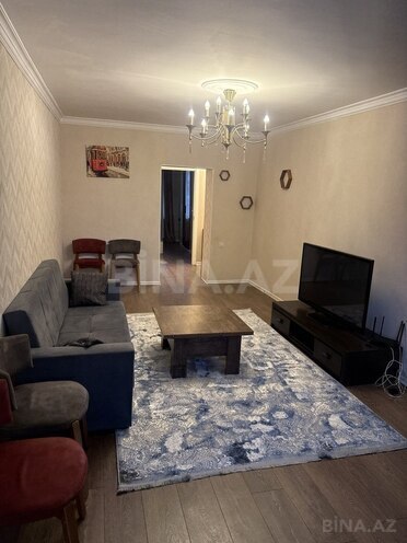 Сдаётся 2-комн. вторичка 65 м², м. Ичеришехер, photo 1 from 13