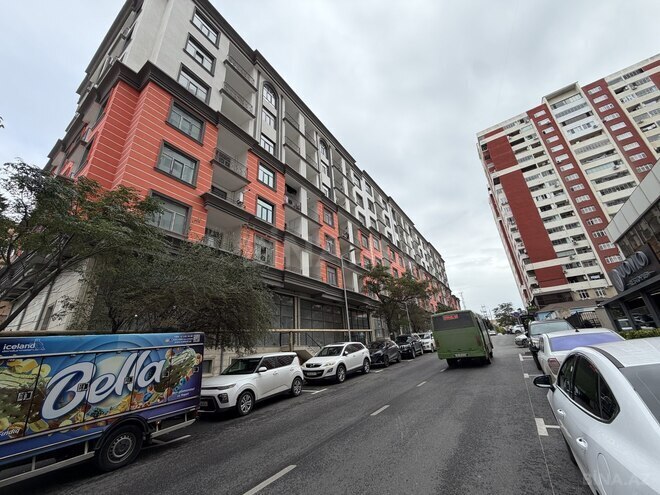 Продается 2-комн. новостройка 68 м², м. Кара Караев, photo 1 from 13