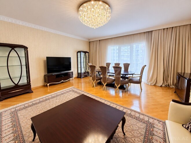 İcarəyə verilir 3 otaqlı yeni tikili 150 m², 28 May m., photo 5 from 16