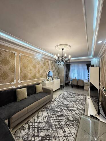 Продаётся 3-комн. вторичка 90 м², м. Ази Асланов, photo 1 from 16