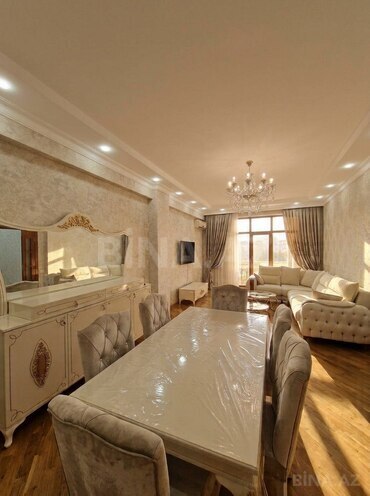 Сдаётся 2-комн. новостройка 100 м², м. Нефтчиляр, photo 1 from 15