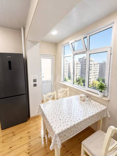 Продается 5-комн. вторичка 135 м², м. Ази Асланов, photo 11 from 15