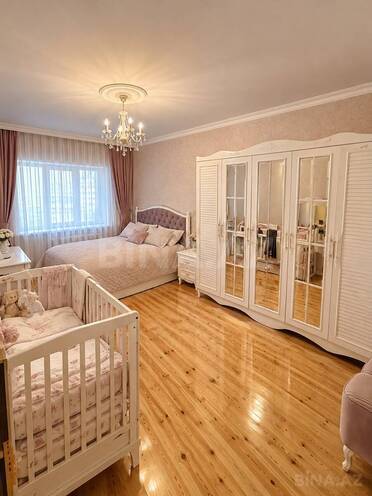 Продается 5-комн. вторичка 135 м², м. Ази Асланов, photo 5 from 15