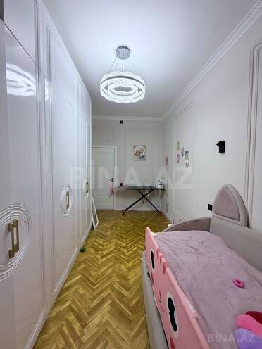 Продается 3-комн. вторичка 91 м², м. Низами, photo 9 from 14