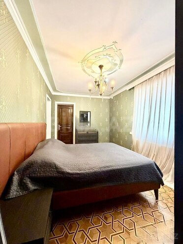Продаётся 4-комн. вторичка 120 м², м. Элмляр Академиясы, photo 15 from 19