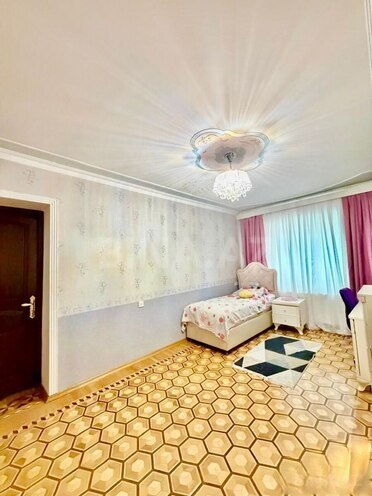 Продаётся 4-комн. вторичка 120 м², м. Элмляр Академиясы, photo 6 from 19