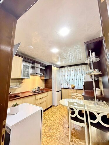 Продаётся 4-комн. вторичка 120 м², м. Элмляр Академиясы, photo 10 from 19