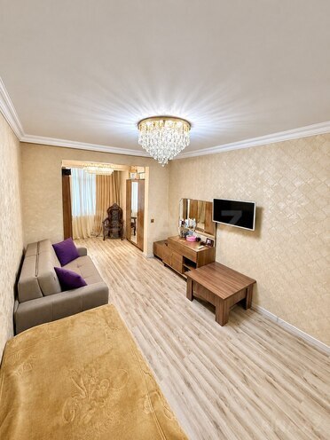 Satılır 5 otaqlı köhnə tikili 135 m², Əhmədli m., photo 8 from 19