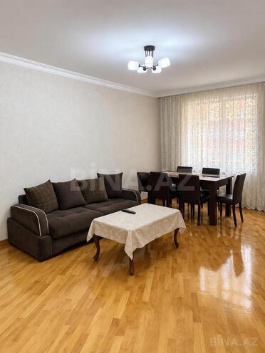 Сдаётся 3-комн. новостройка 130 м², м. 20 января, photo 1 from 9