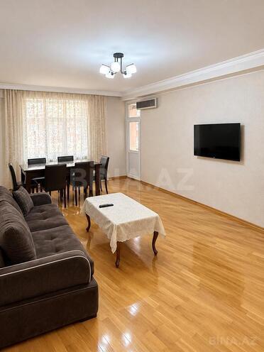 Сдаётся 3-комн. новостройка 130 м², м. 20 января, photo 3 from 9